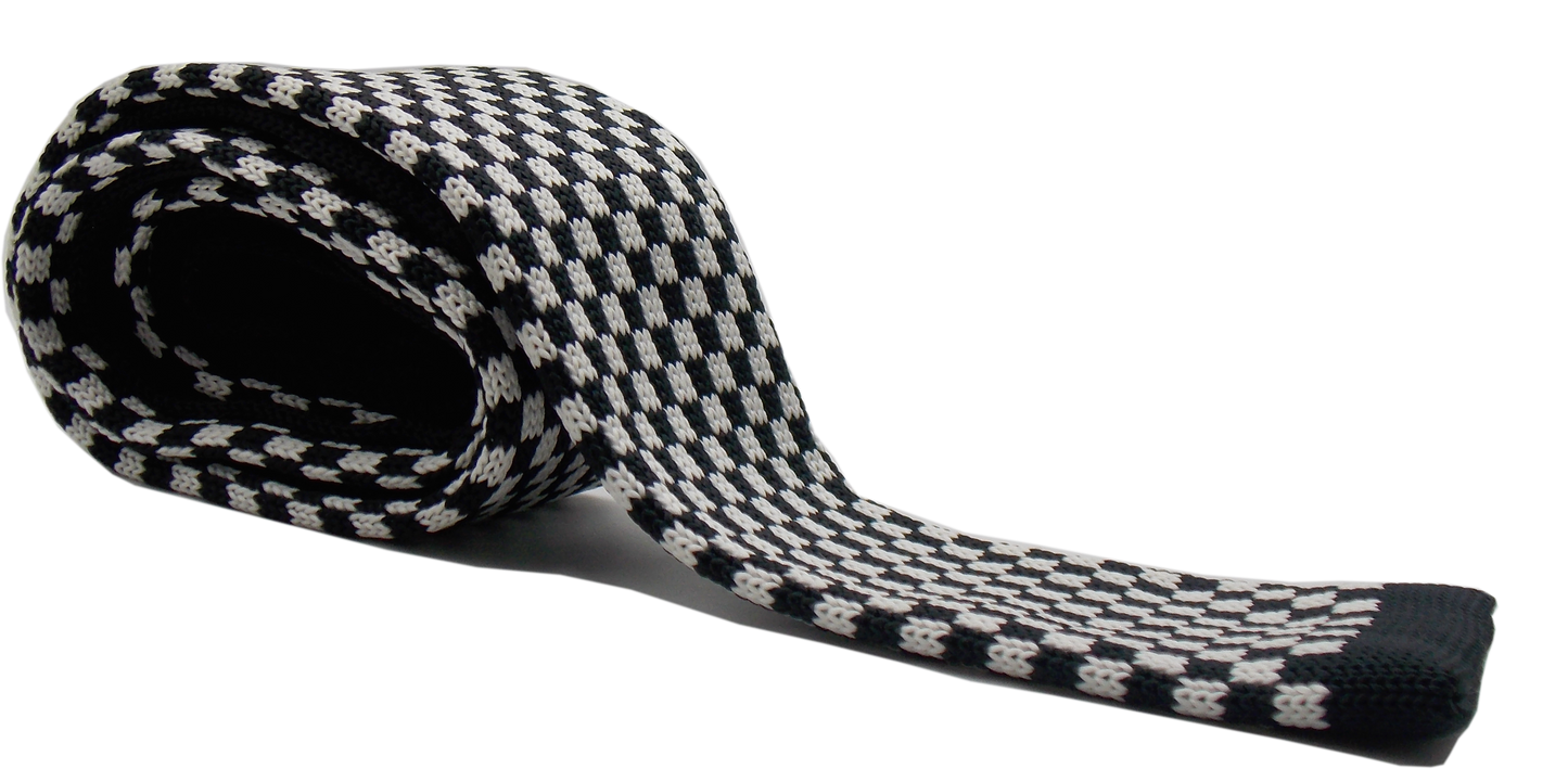 CORBATA TEJIDA COLORES BRILLANTES Y DISEÑOS ELEGANTES (POLIESTER)
