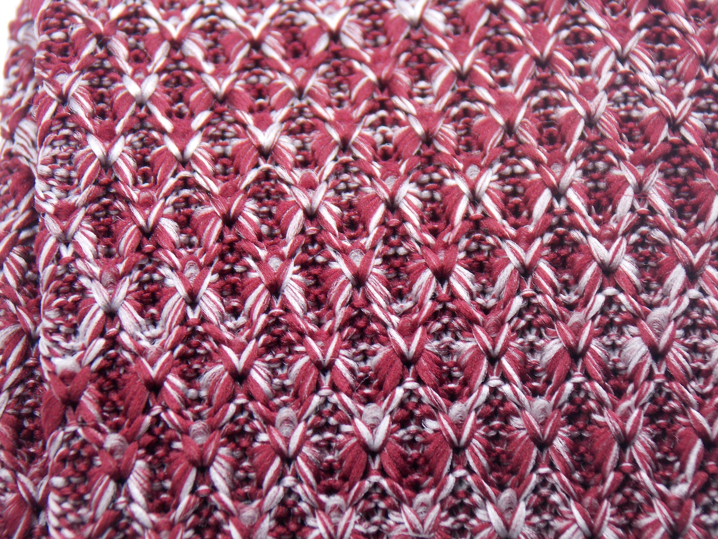 CORBATA TEJIDA COLORES BRILLANTES Y DISEÑOS ELEGANTES (POLIESTER)