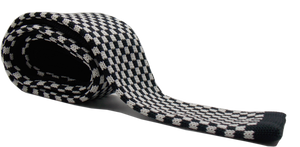 CORBATA TEJIDA COLORES BRILLANTES Y DISEÑOS ELEGANTES (POLIESTER)